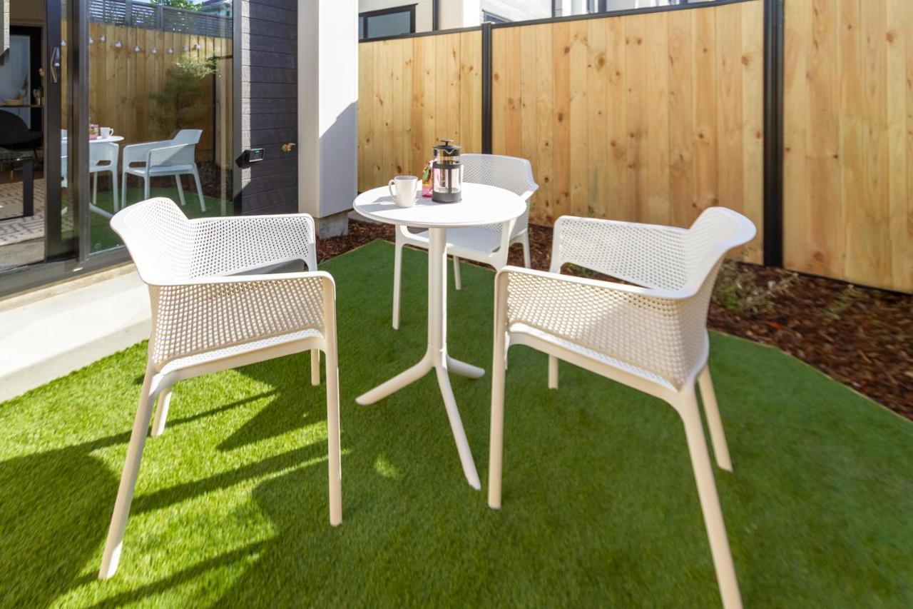 Awaits 2 Bed 2 Bath With Carpark Apartamento Christchurch