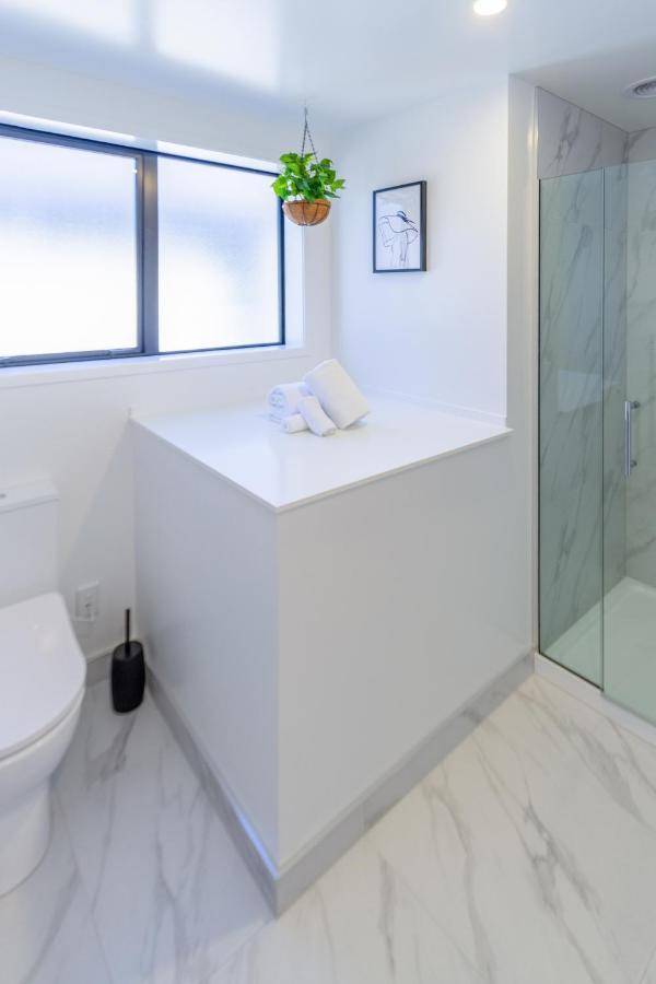 Apartamento Awaits 2 Bed 2 Bath With Carpark *